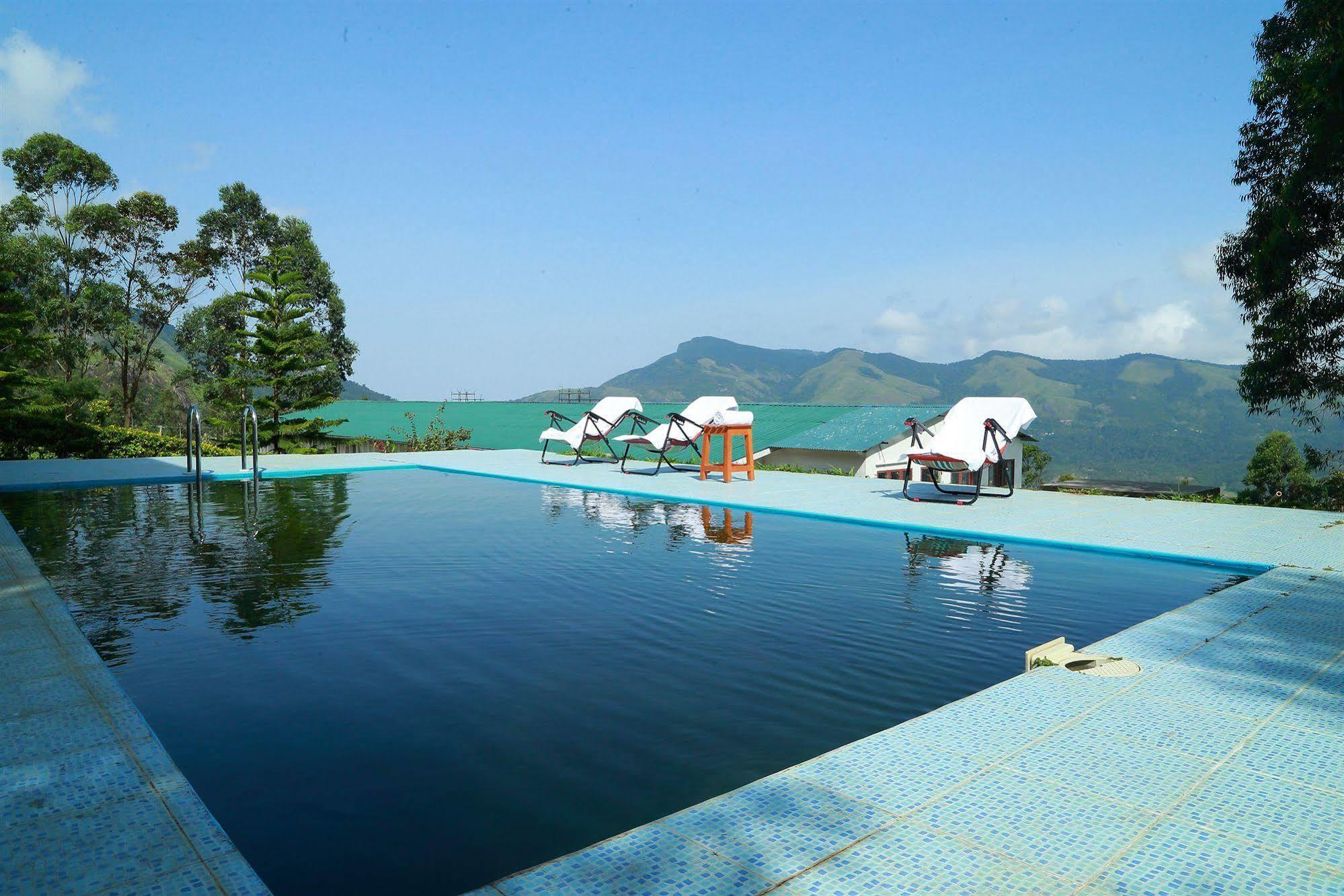 Green Jungle Holiday Resort Munnar Exterior photo